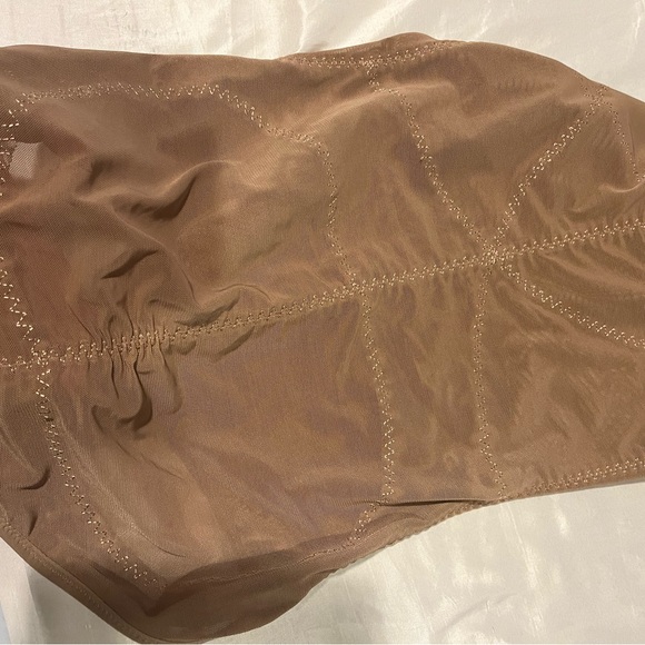 Shapewear SOLD - Picture 4 of 5
